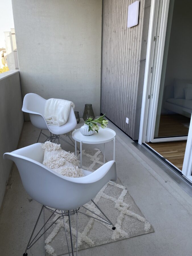 Barrierefrei erreichbare 3-Zimmer-Neubauwohnung mit großer Loggia im 2. Stock mit Lift - Balkon4